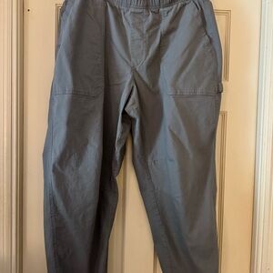 Old Navy Women’s Cargo Pants in Gray